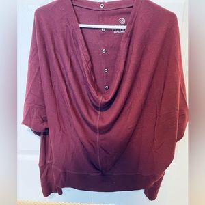 MPG exercise top (size large)